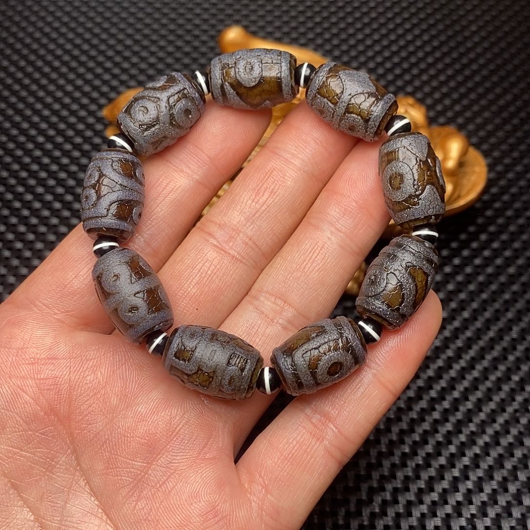 丁***丁玛瑙/玉髓未镶嵌手链