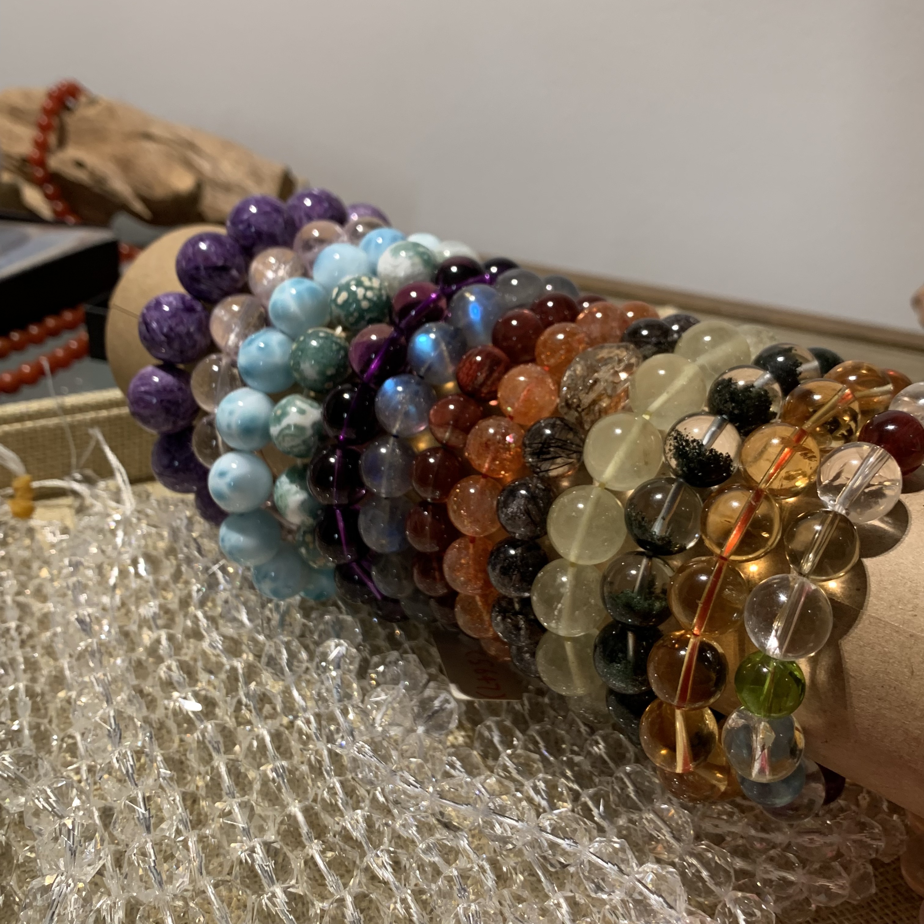 天然水晶 购物须知 移步直播间批发水晶手串 产品多样性发起一