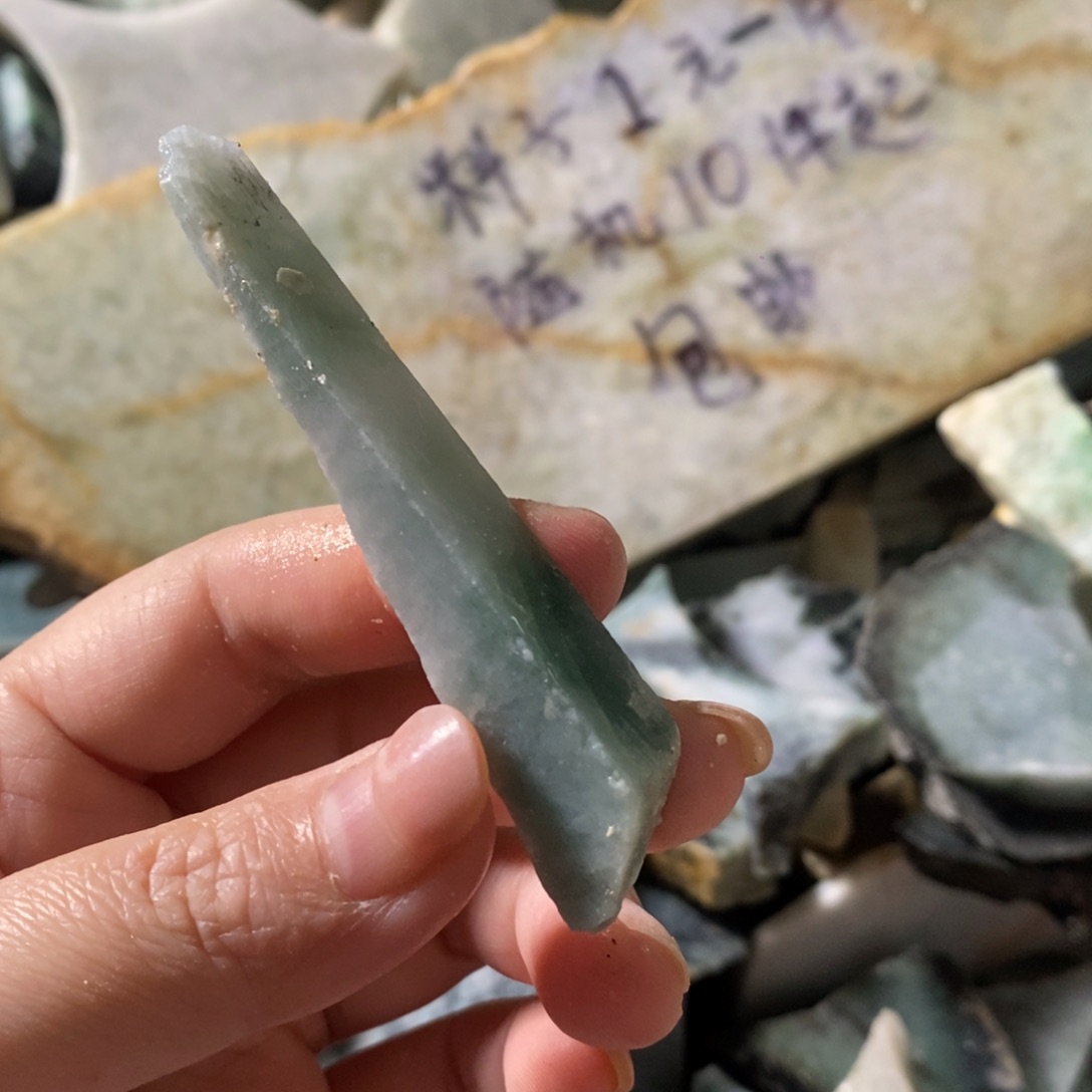 颈饰未镶嵌翡翠天然翡翠