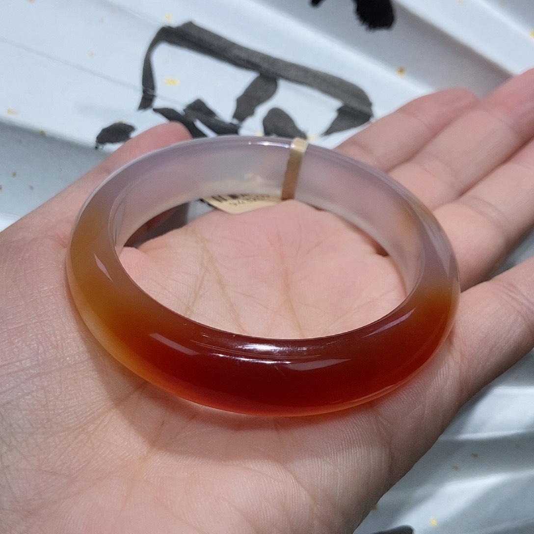 玛瑙/玉髓手镯未镶嵌