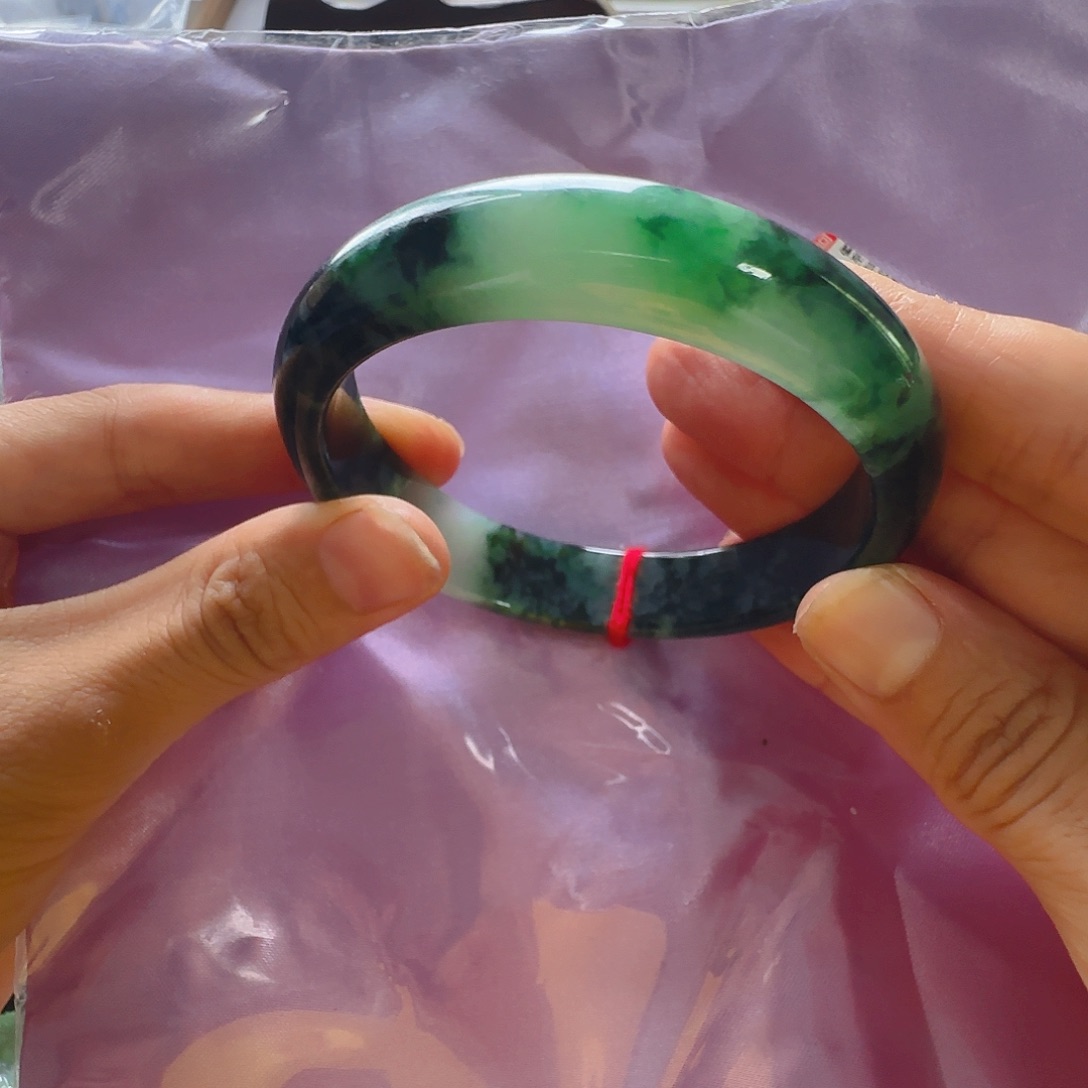 娜***·翡翠未镶嵌手镯翡翠990