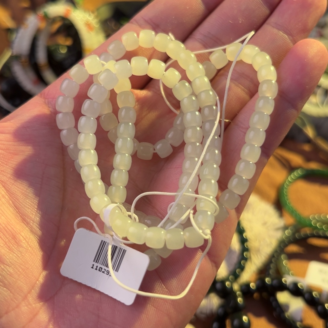 乐***️和田玉未镶嵌颈饰