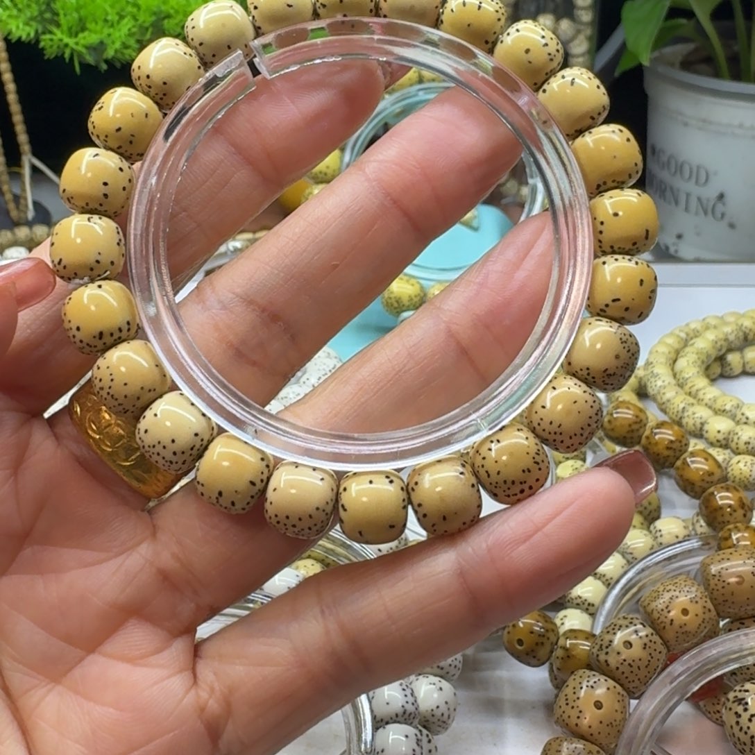 星月菩提吊坠哥****︶9,8y小文星月