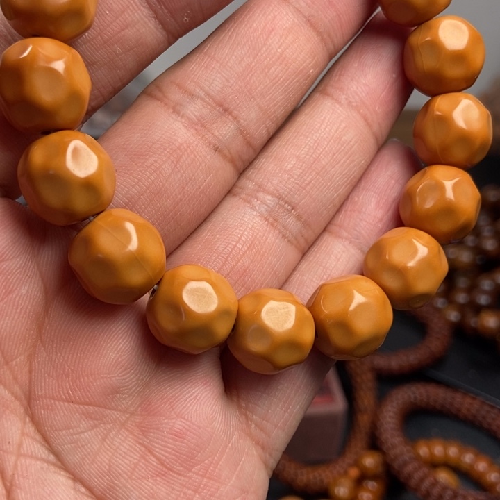 猴头核桃吊坠今天