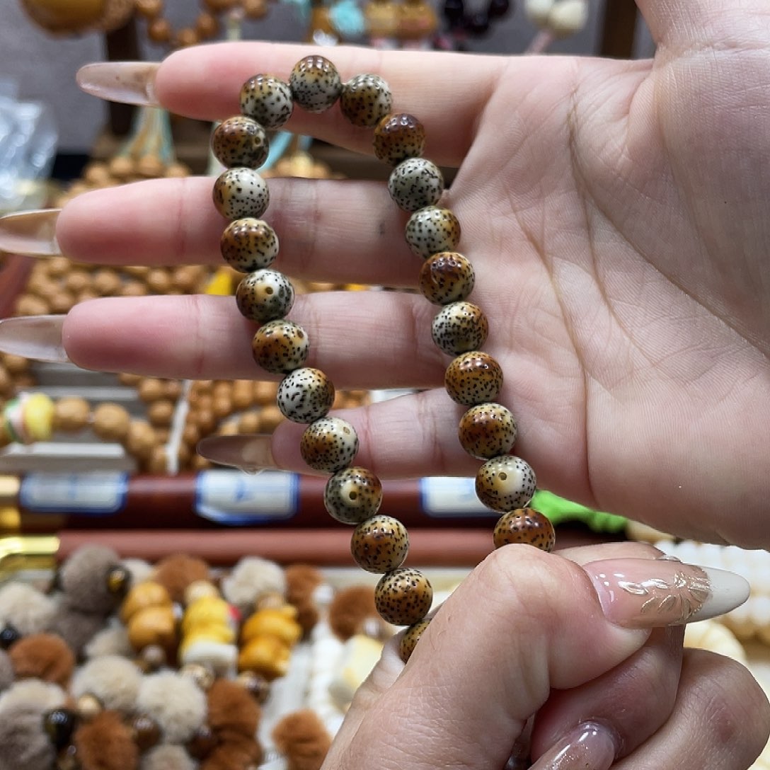 猴头核桃吊坠星月火烧云圆珠卡9单圈