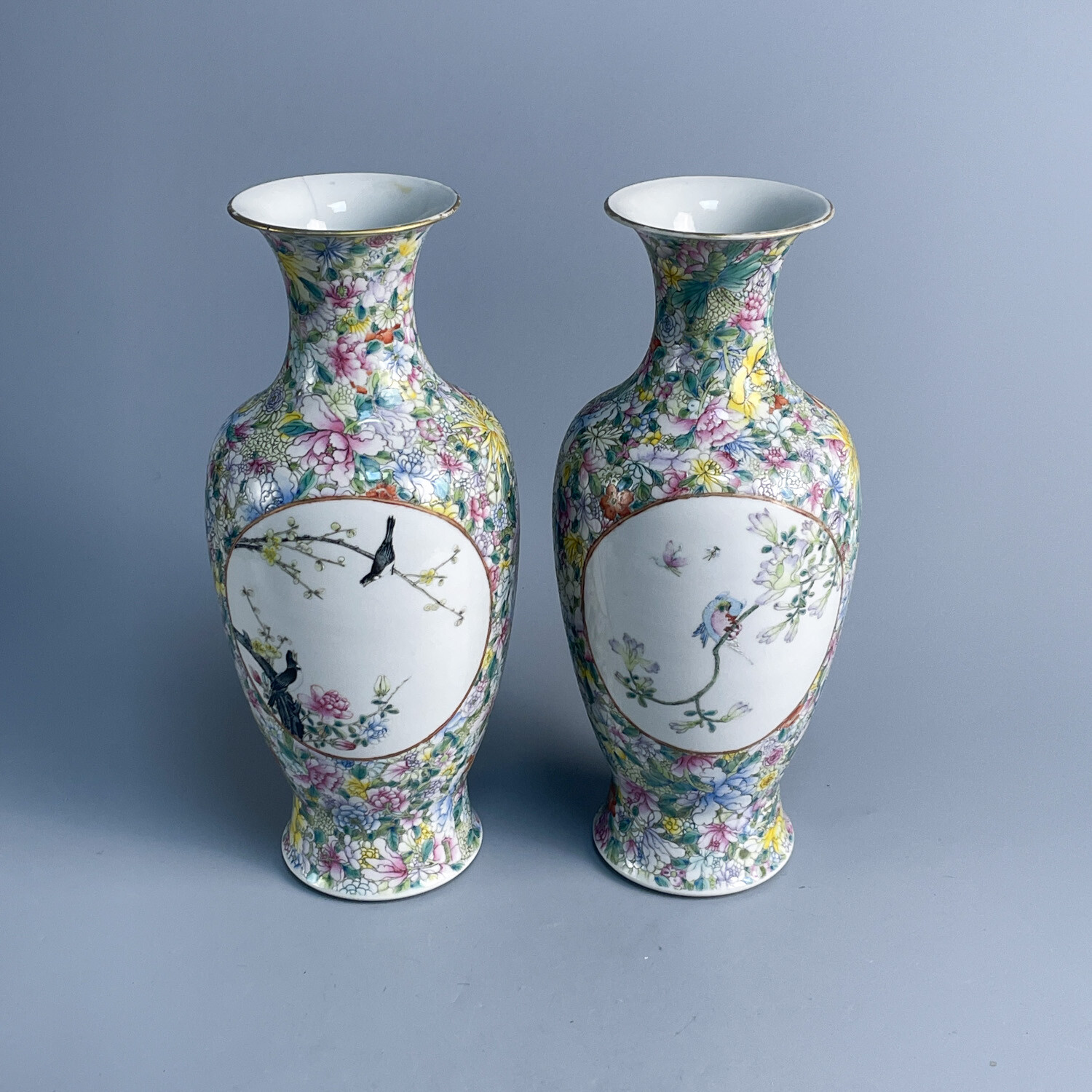 M25HA008168 - 民国  百花不落地开窗喜上眉梢观音瓶一对