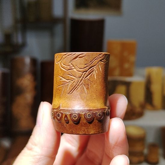 杨***j竹竹雕竹子盖置手把件