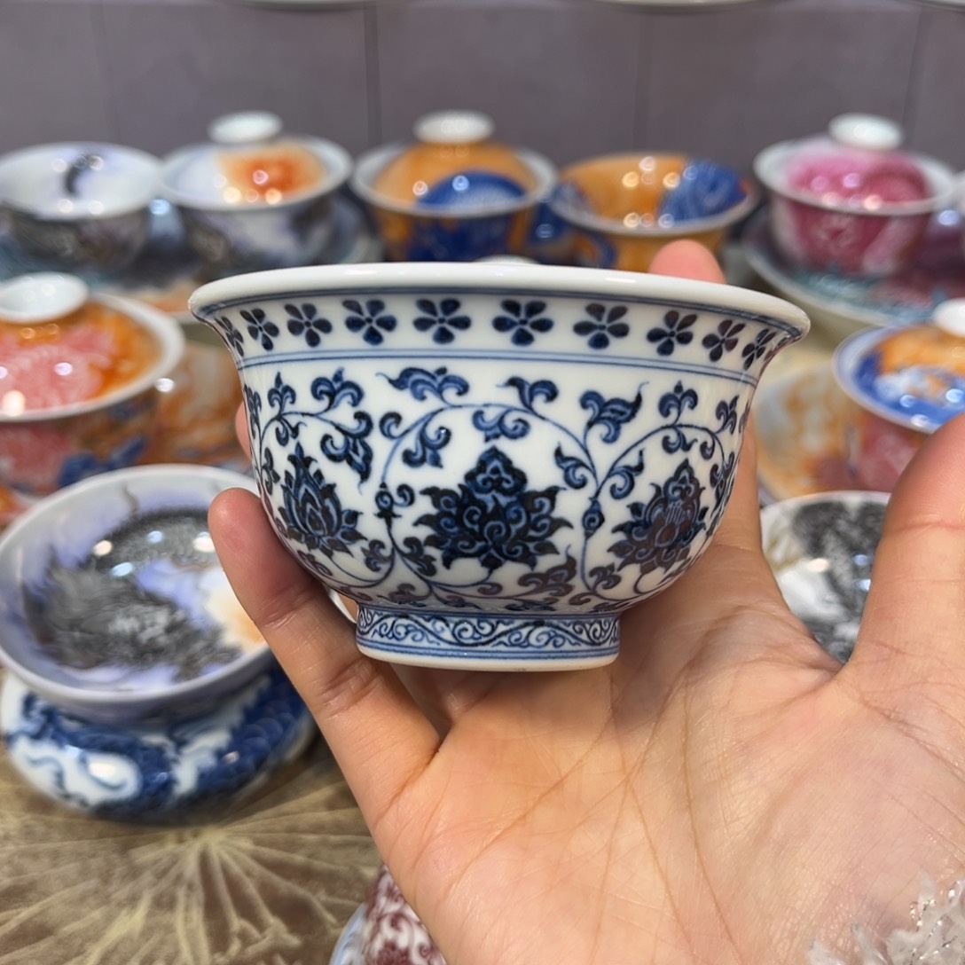 永乐青花缠枝莲大压手