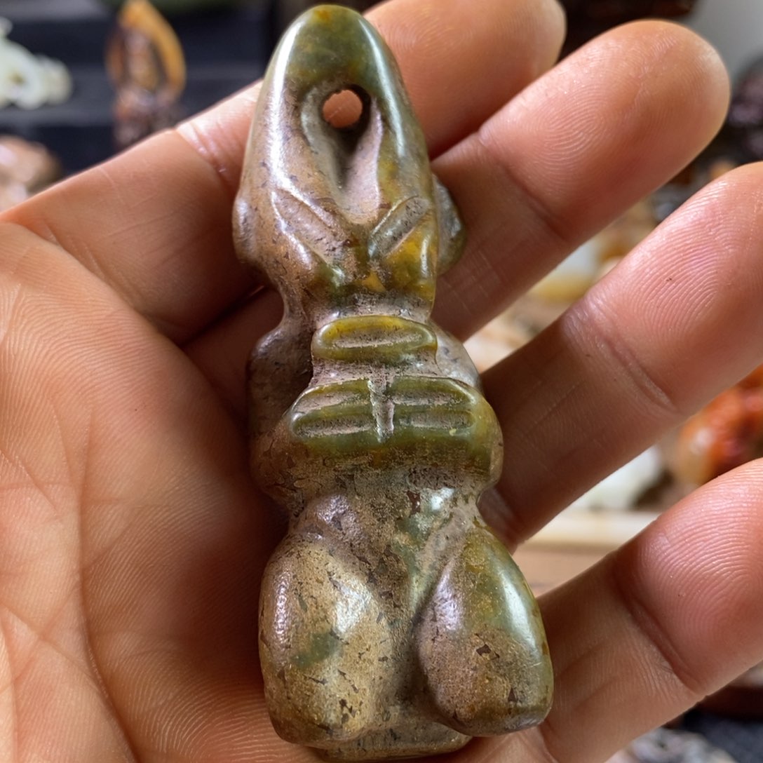 和田玉（糖玉）颈饰未镶嵌