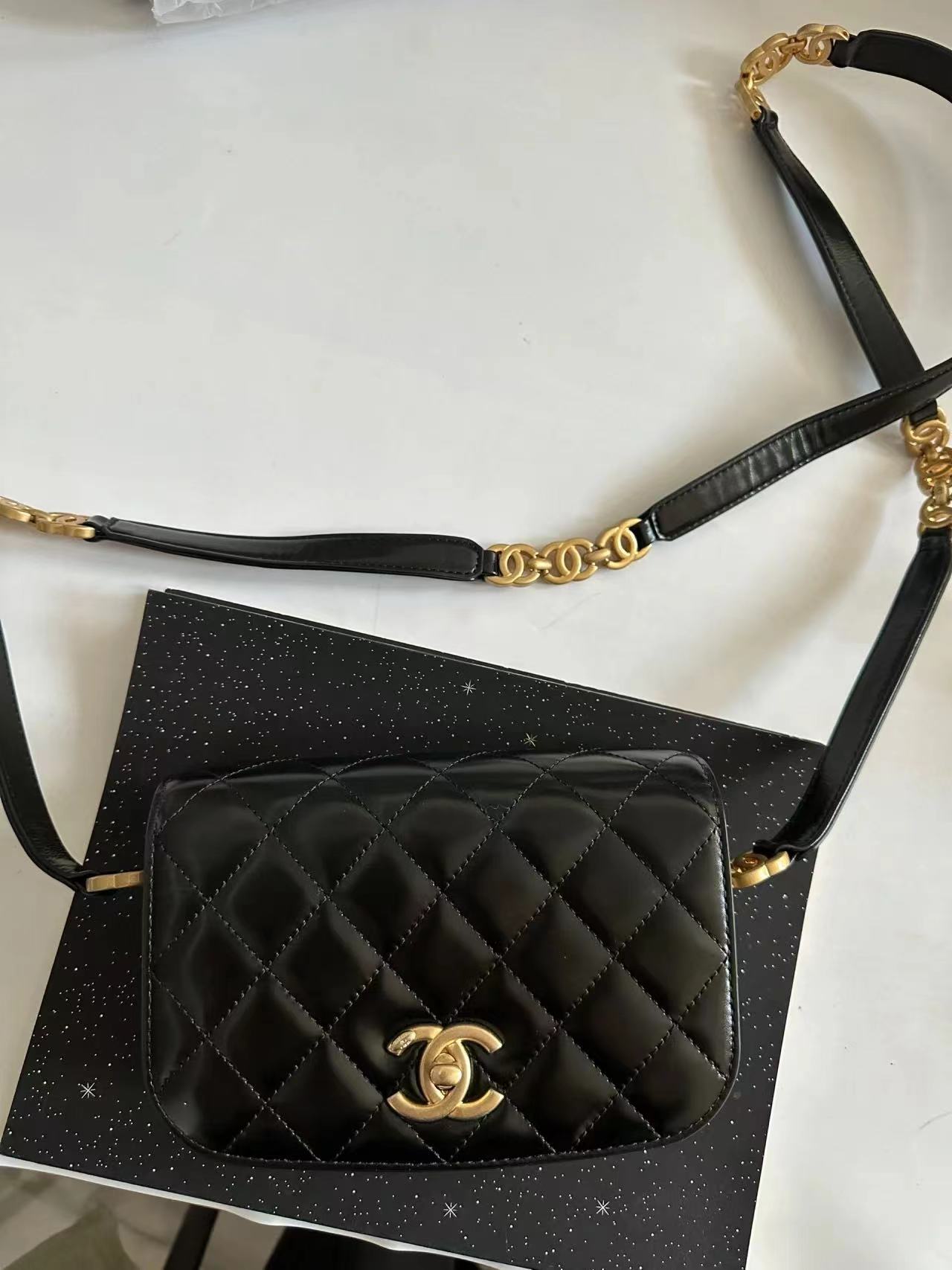 95新 Chanel/香奈儿 黑金多logo马鞍包 17cm 7618989