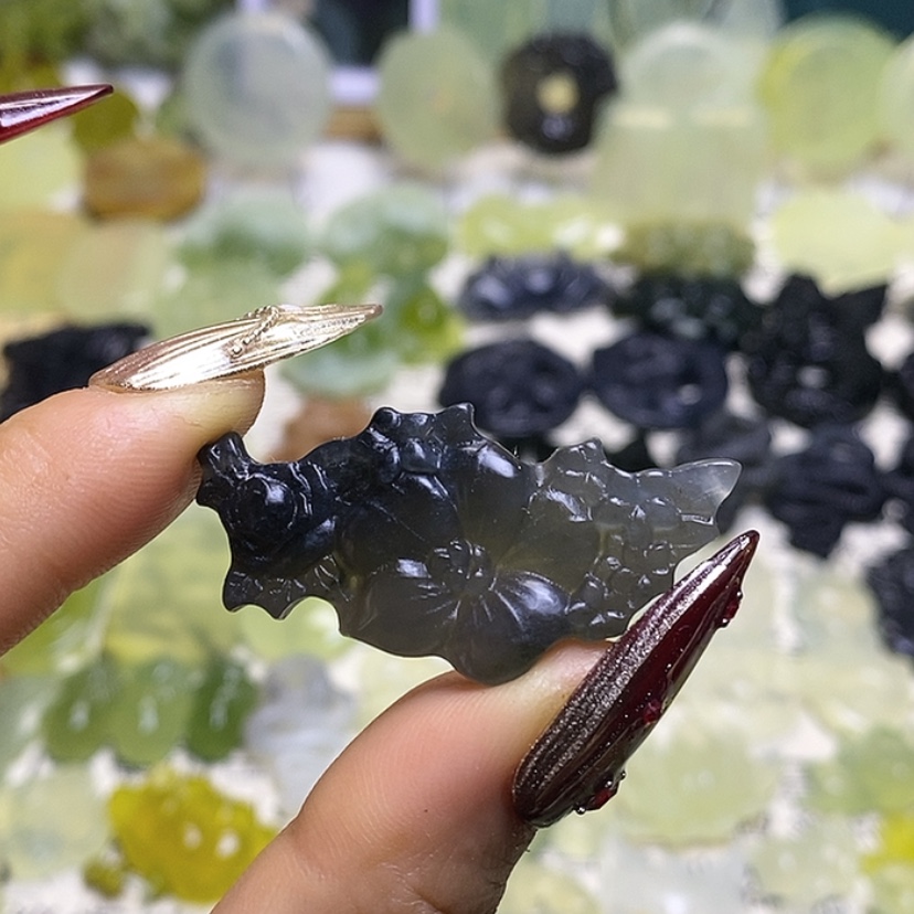 【闪购商品】蛇纹石玉颈饰未镶嵌