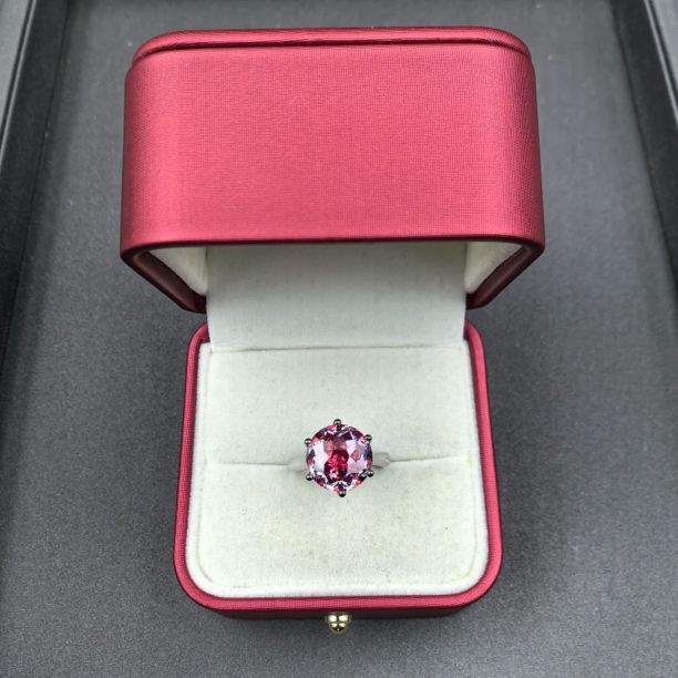  【经典永恒  光芒四射】 戒指 GDJ9689