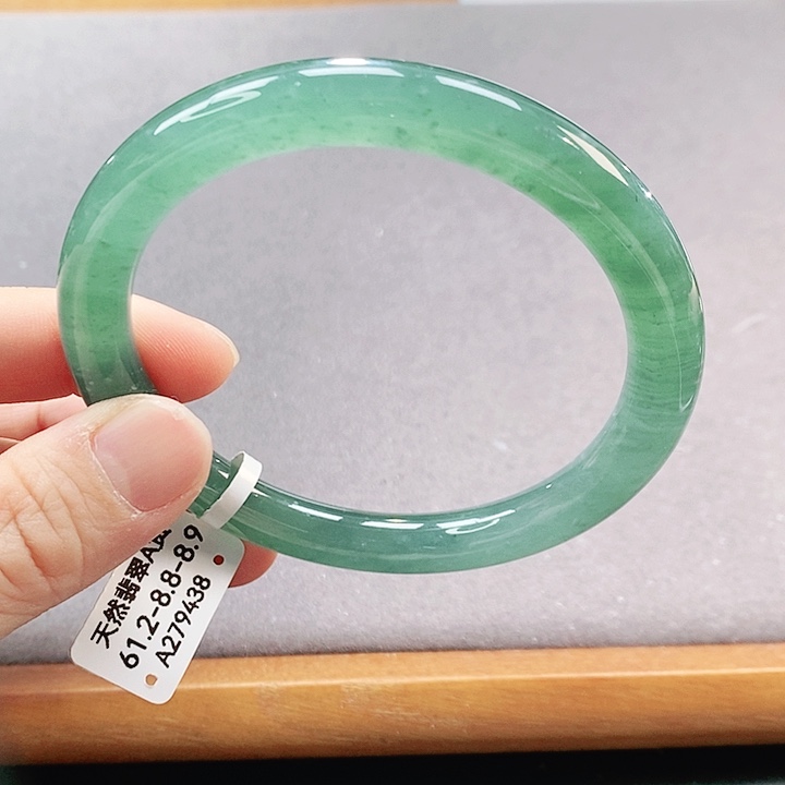 【闪购商品】翡翠手镯（圆镯）未镶嵌