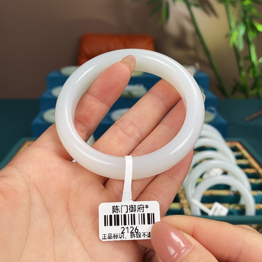 和田玉未镶嵌手镯2126