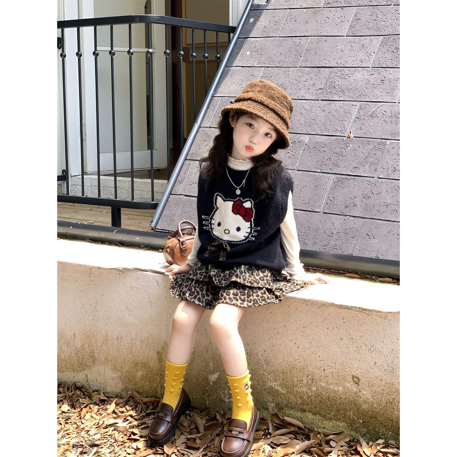 Bmy2025at 秋季新款女童卡通背心木耳边打底衫豹纹蛋糕裙套装