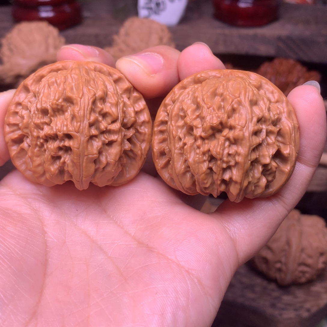 文玩核桃吊坠42白狮子