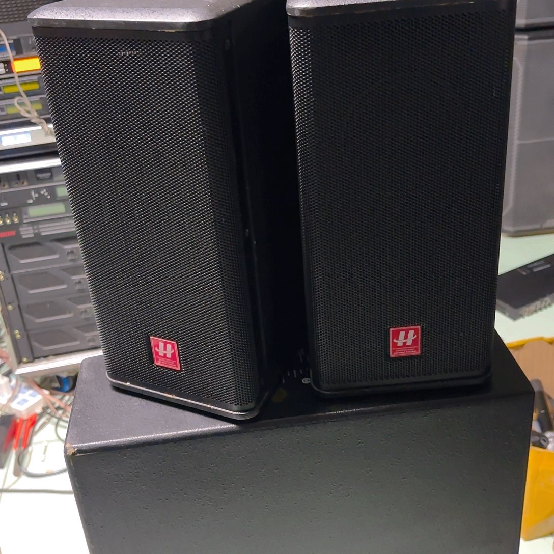 8新湖山音响一对不包邮