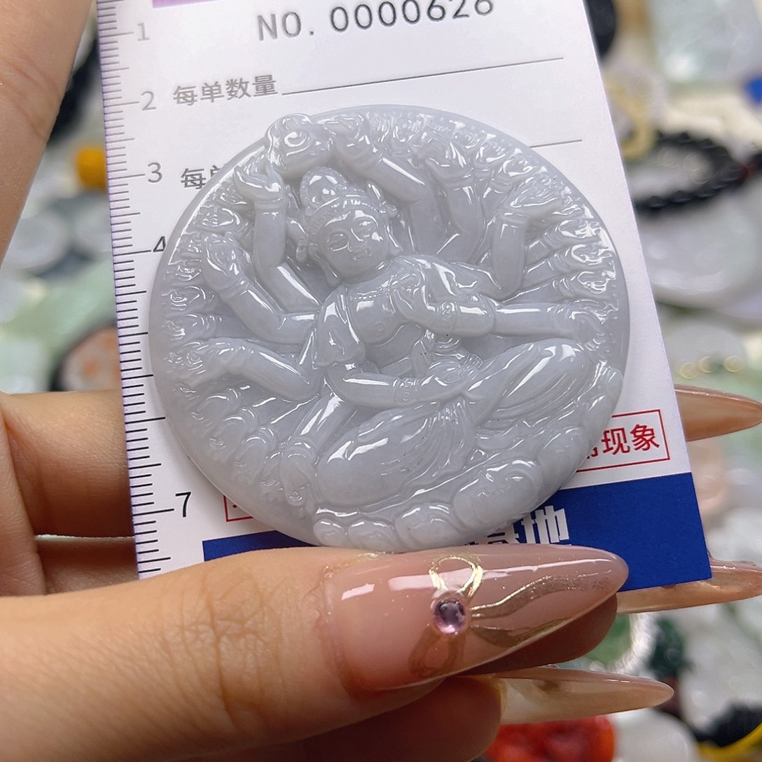 翡翠未镶嵌颈饰hhh