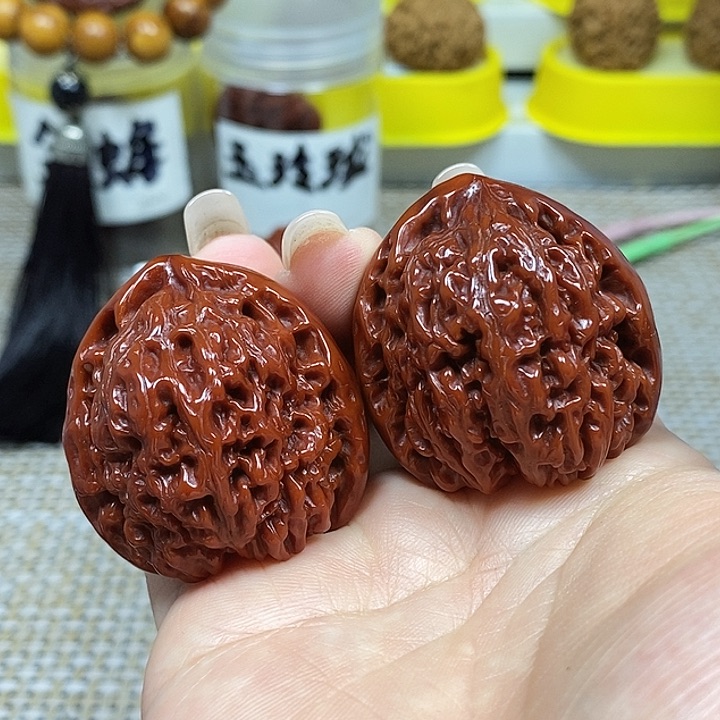 文玩核桃把件南疆石