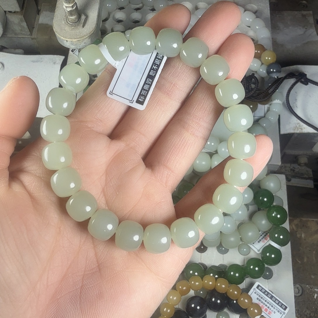 和田玉未镶嵌手链