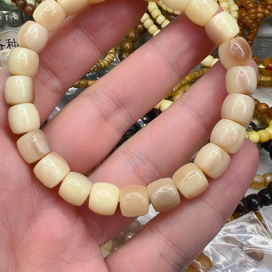 驼骨手串/手链32三花驼骨单圈9×8直切