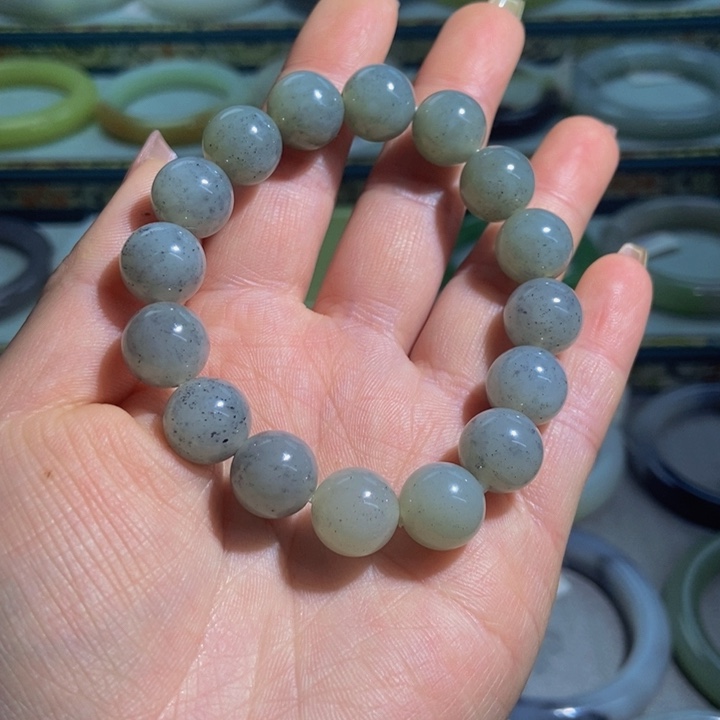 和田玉籽点墨青花12未镶嵌