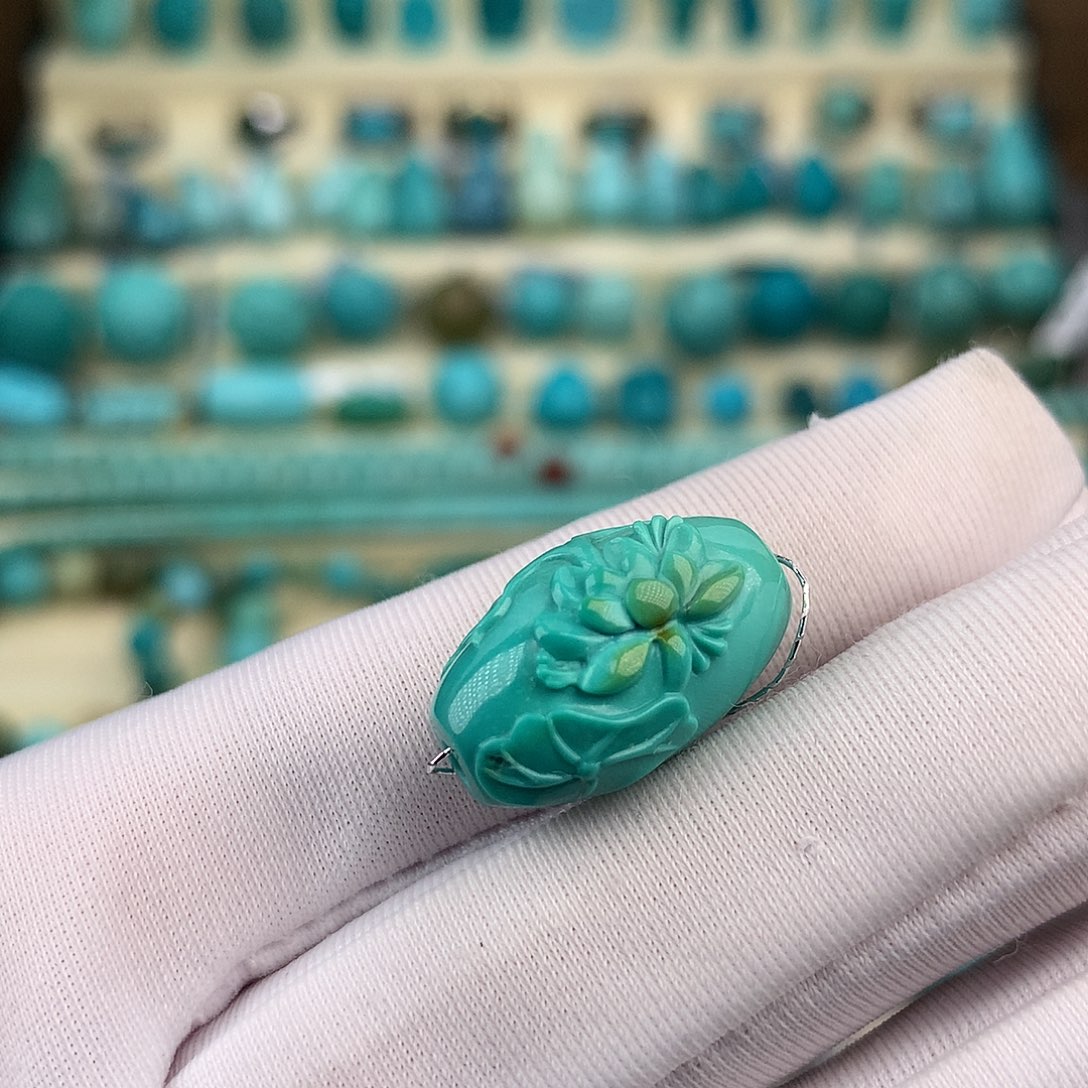 绿松石未镶嵌珠宝奇石12.3