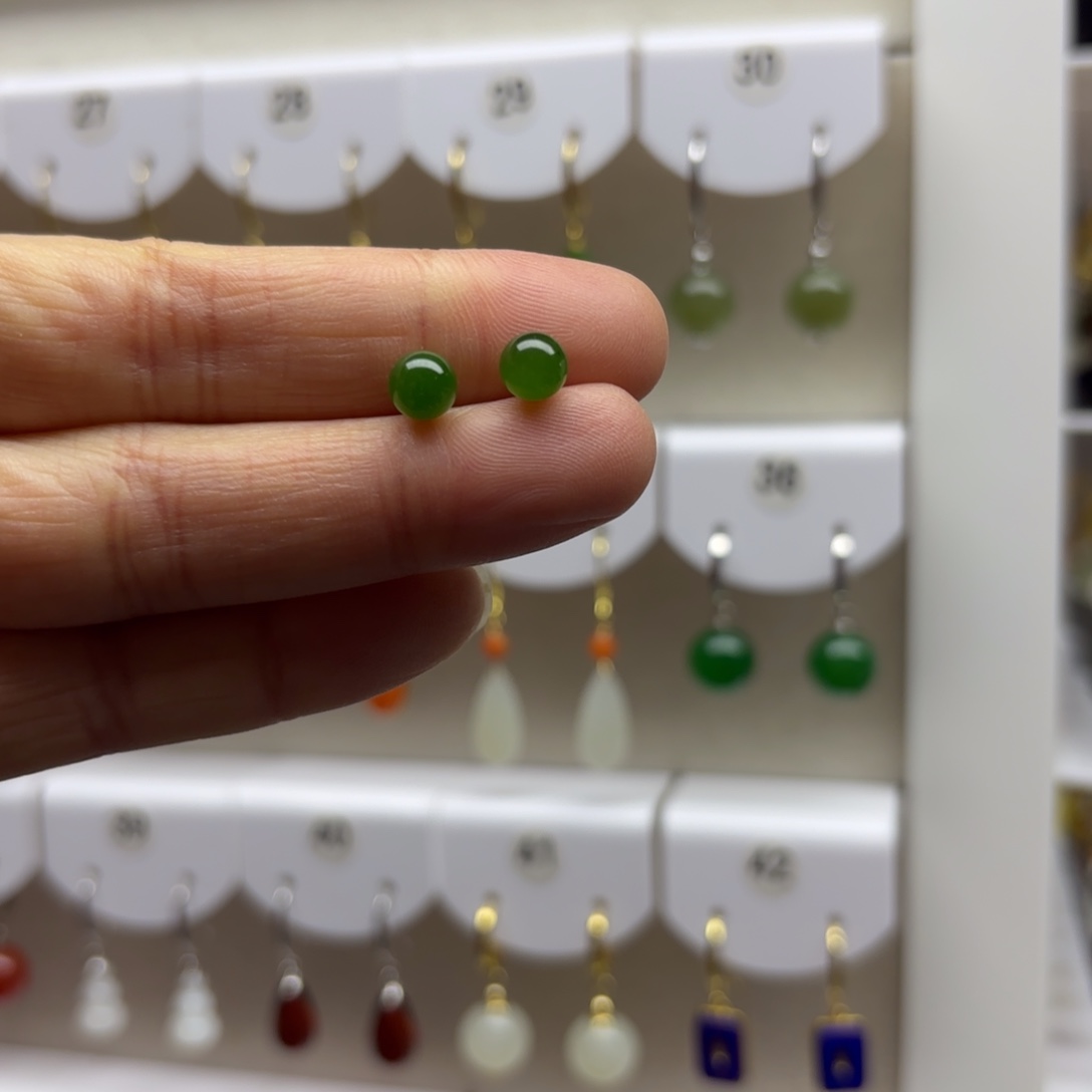 和田玉银S925镶嵌耳饰6mm