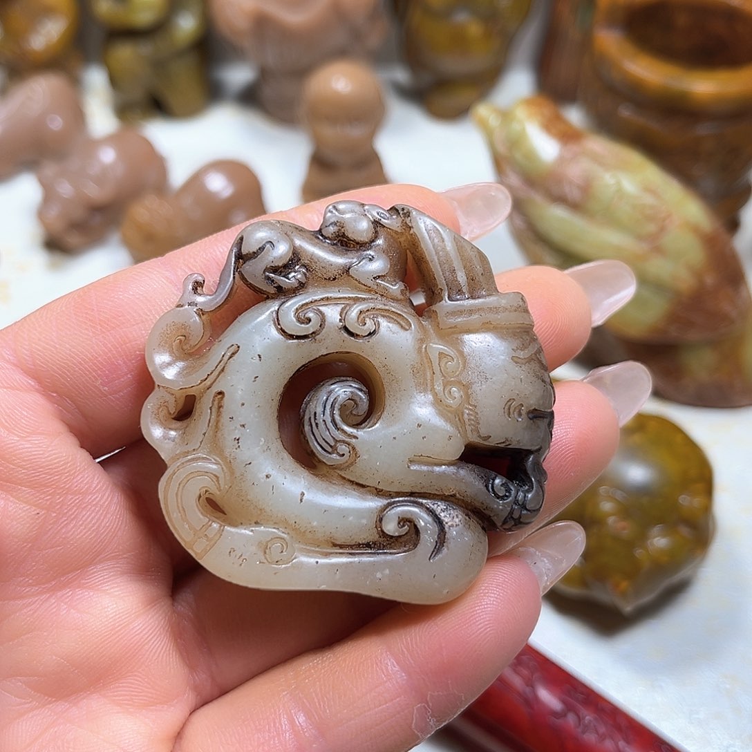 白玉菩提吊坠白玉菩提吊坠