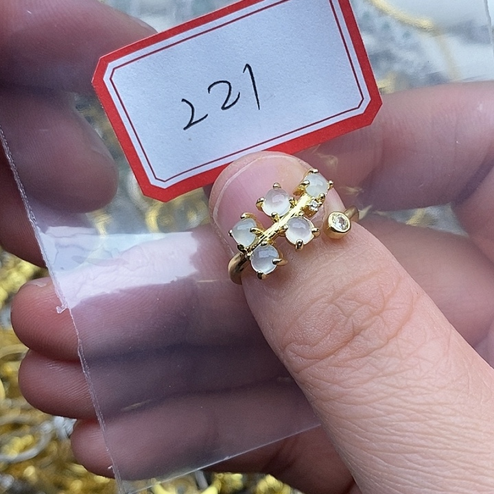 翡翠未镶嵌戒指221