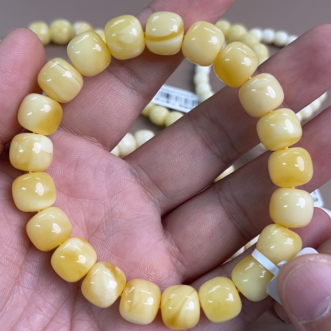 琥珀裸石未镶嵌55300000000