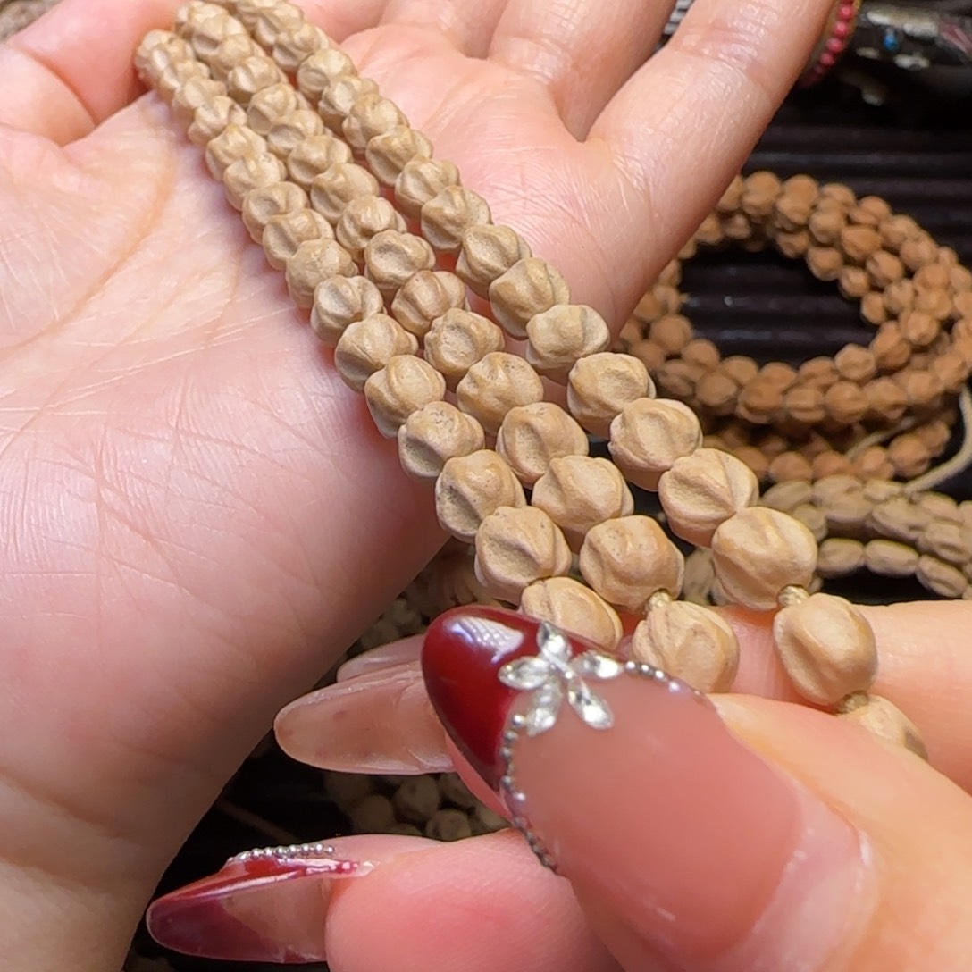 柏香籽/百香籽吊坠<*