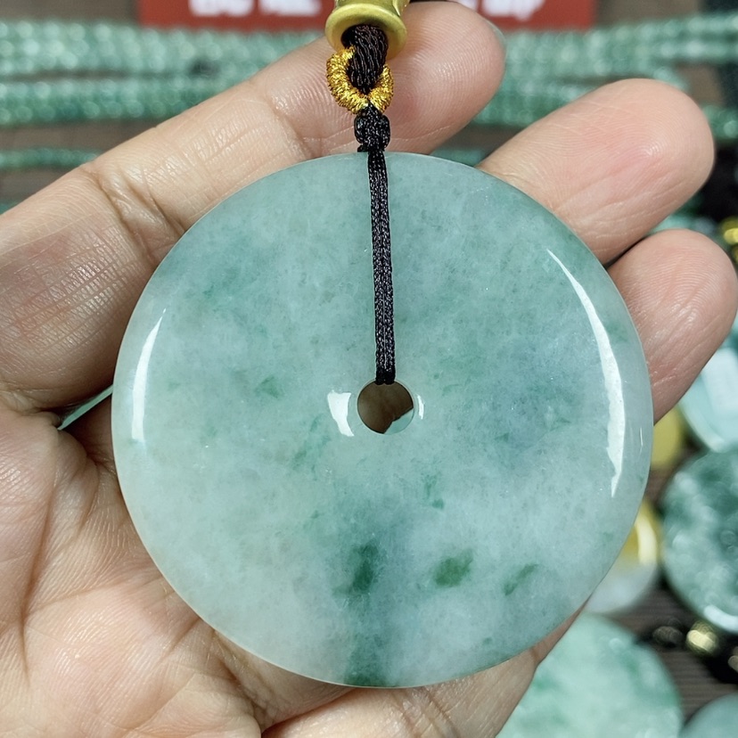 【闪购商品】翡翠颈饰未镶嵌玉吊坠翡翠玉大款平安扣