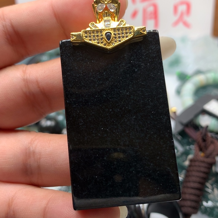 翡翠颈饰未镶嵌保真天然A货翡翠