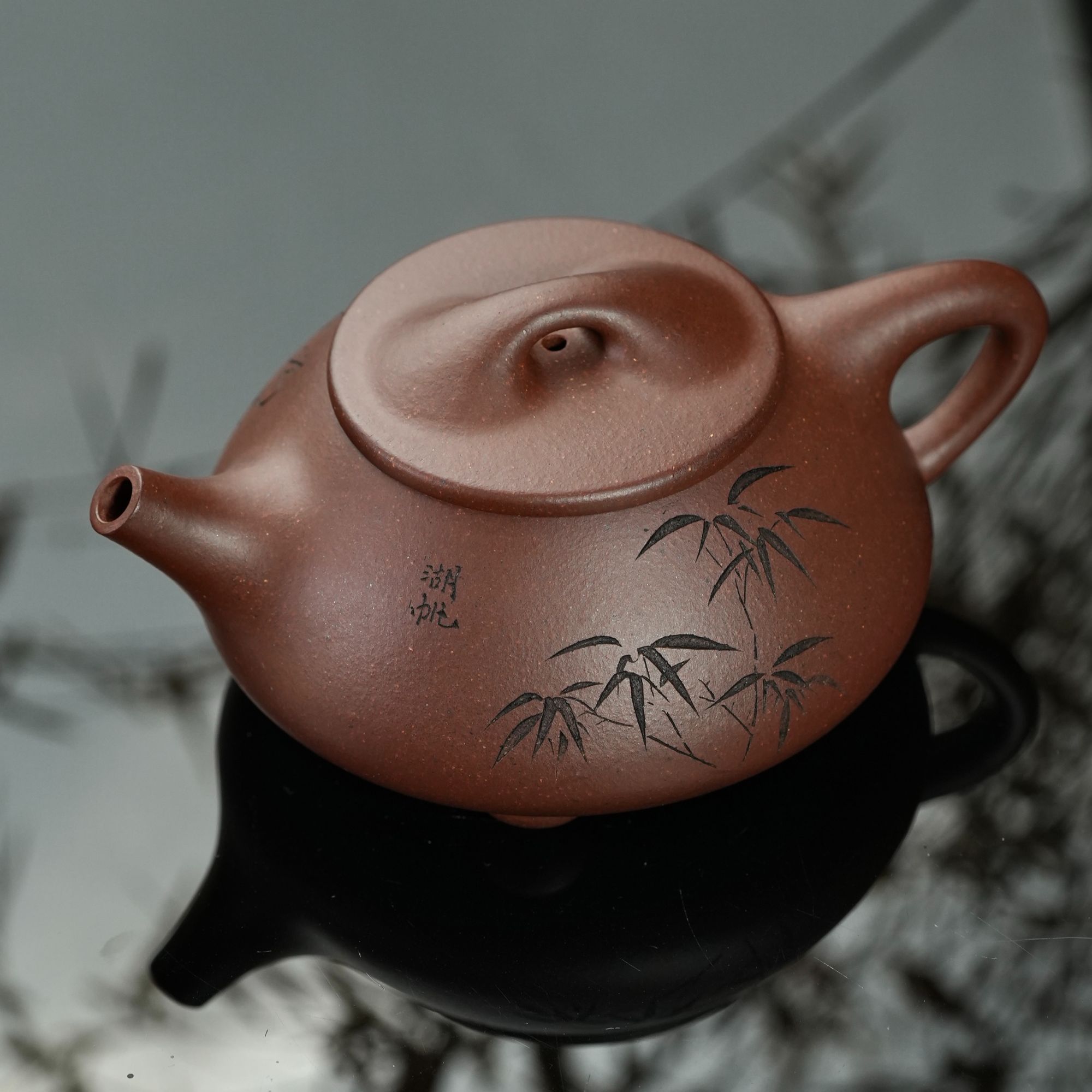 相明石瓢  底槽青  约260cc 刻绘经典紫砂壶