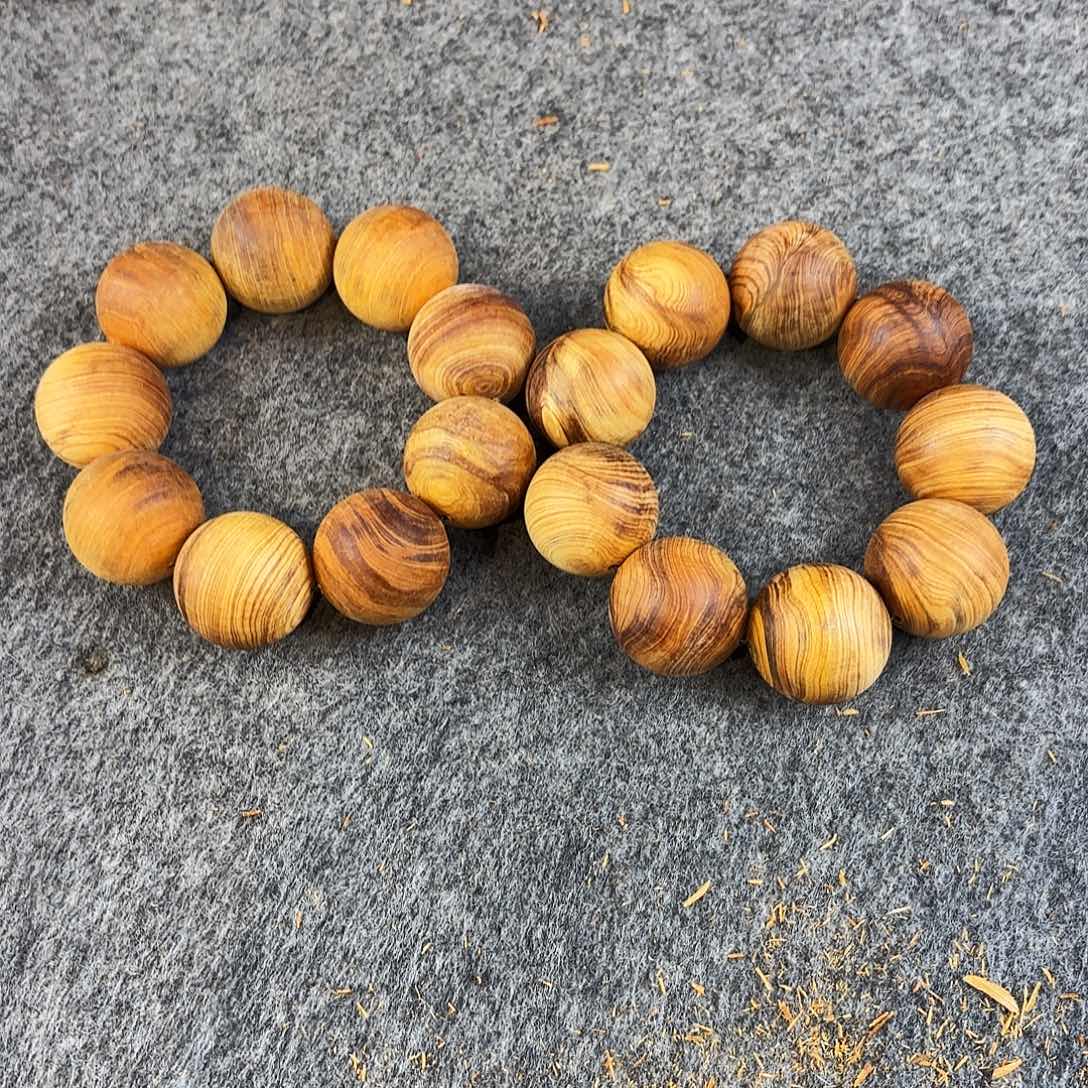 崖柏3.0毛珠粗抛 花草气息浓郁 144克➕