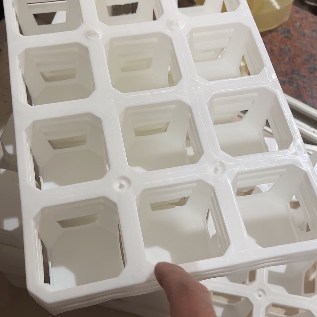 ****儿破损不售后收个运费5个12孔拖架不含盆