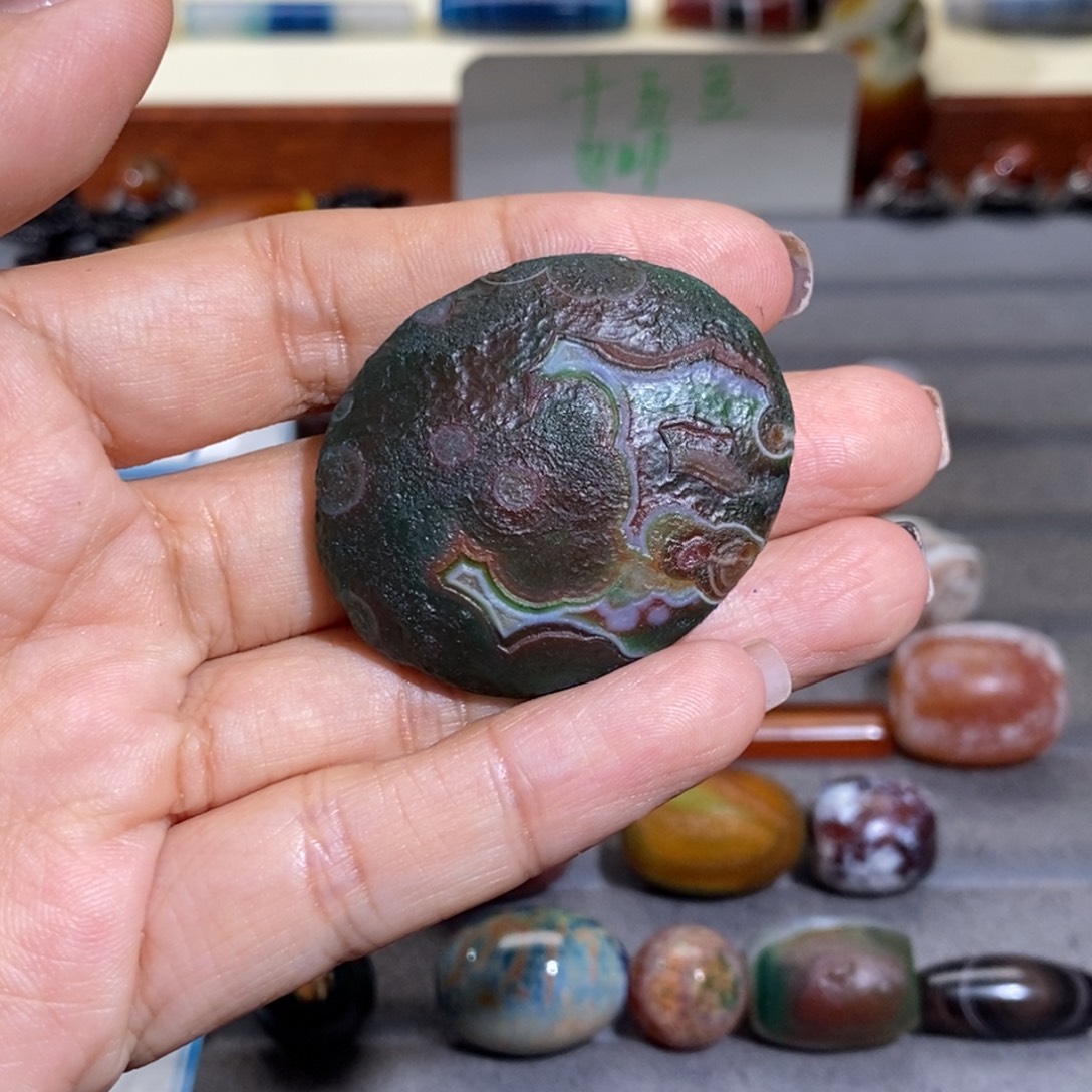 D***D玛瑙/玉髓颈饰合金