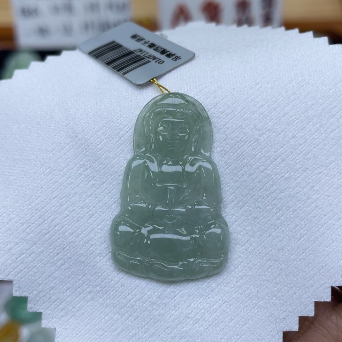 颈饰未镶嵌翡翠观音
