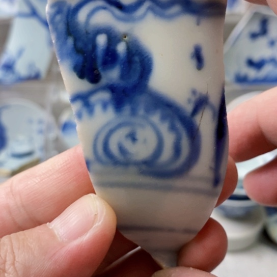 瓷片现代工艺品青花瓷片