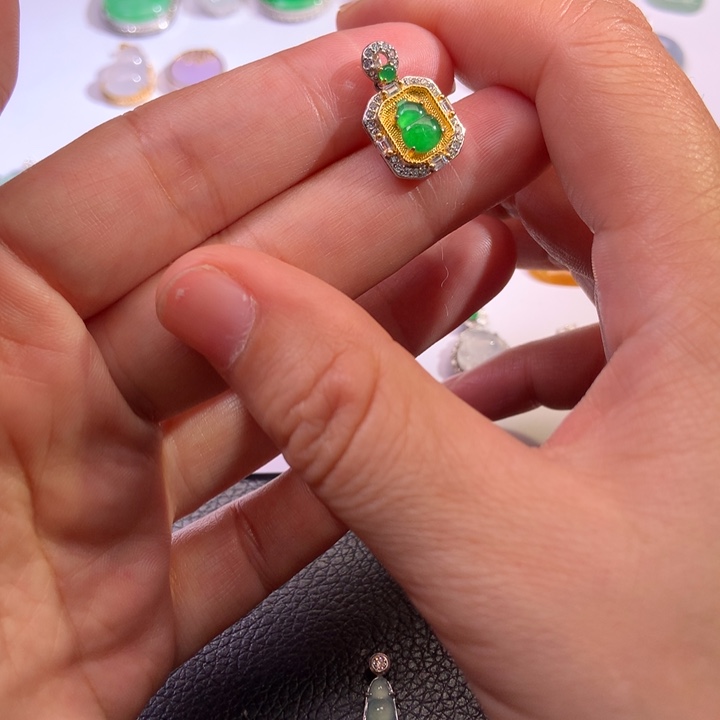 翡翠银S925镶嵌颈饰