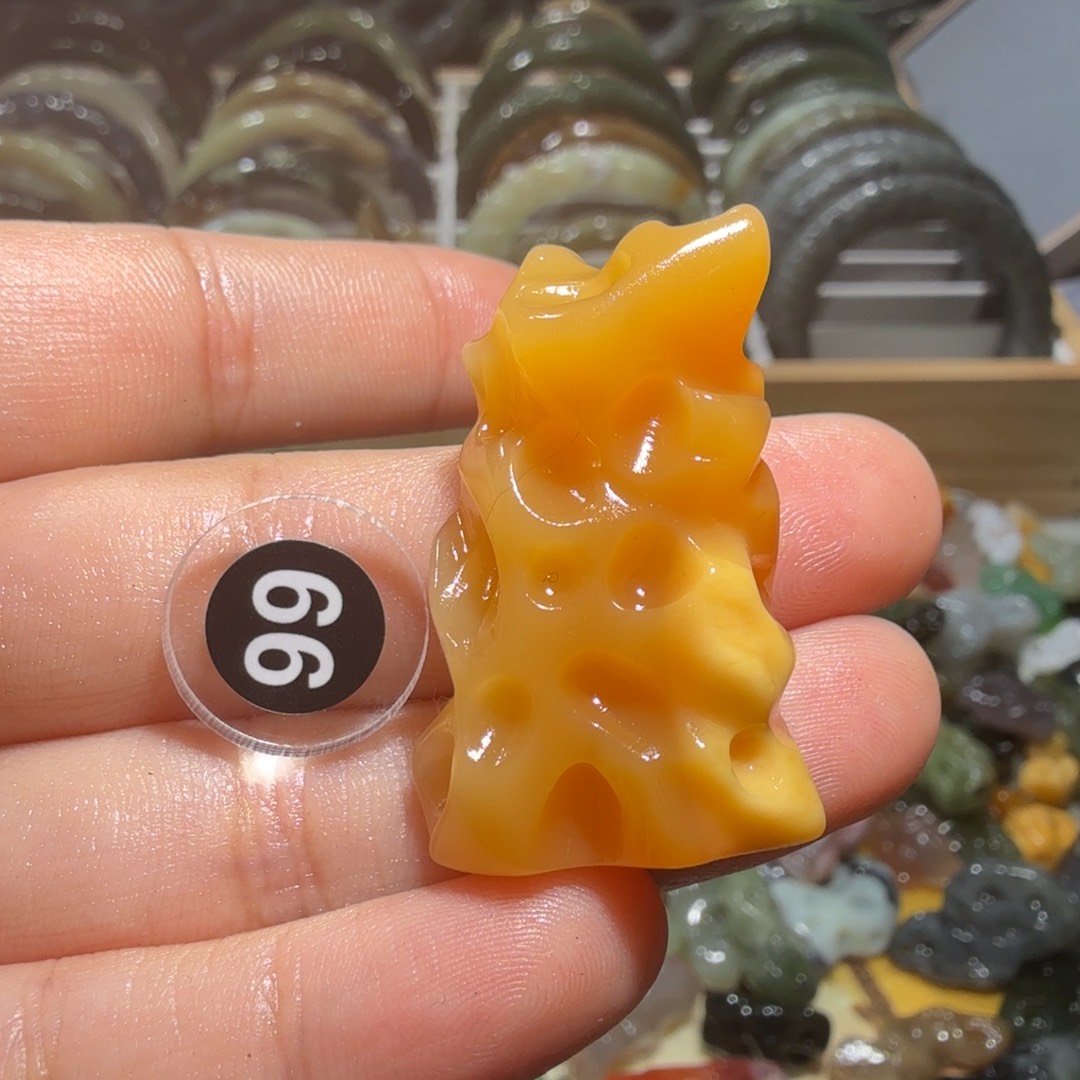 和田玉未镶嵌珠宝奇石