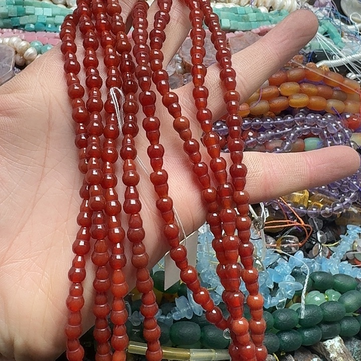 玛瑙/玉髓未镶嵌珠宝半成品一条6x9m南红葫芦