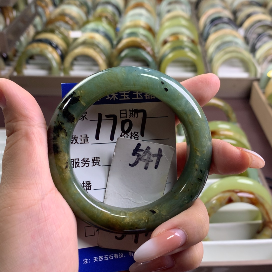蛇纹石玉未镶嵌手镯1707