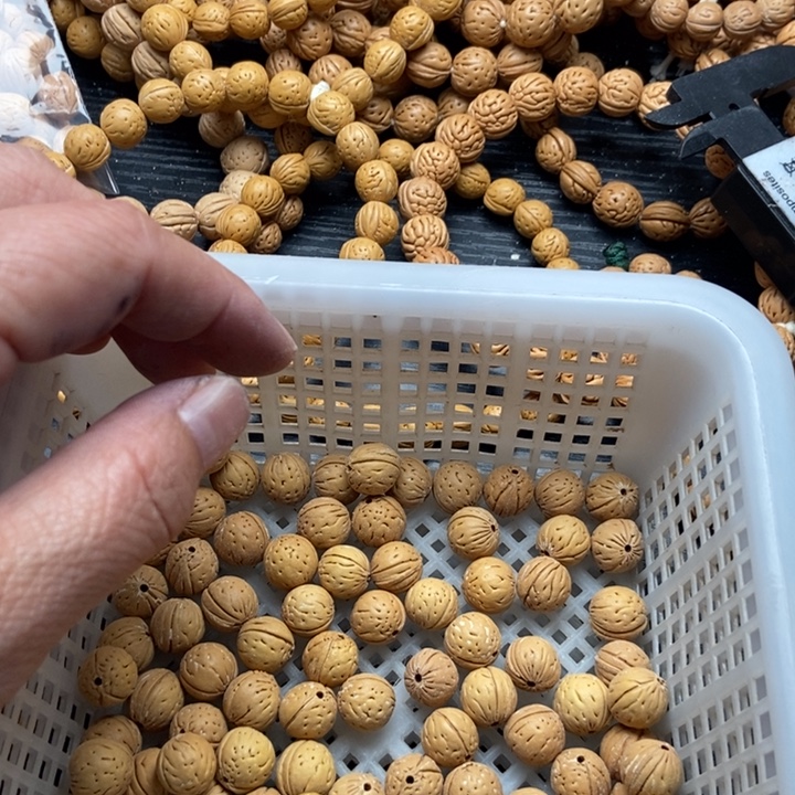 初****桃核吊坠私人定制不退不换150