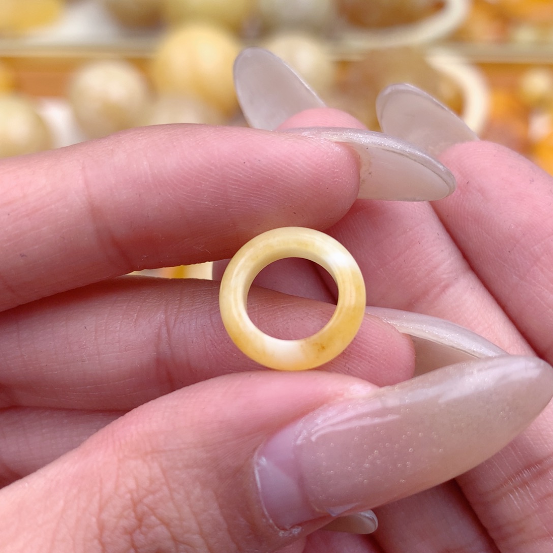 琥珀未镶嵌珠宝奇石9