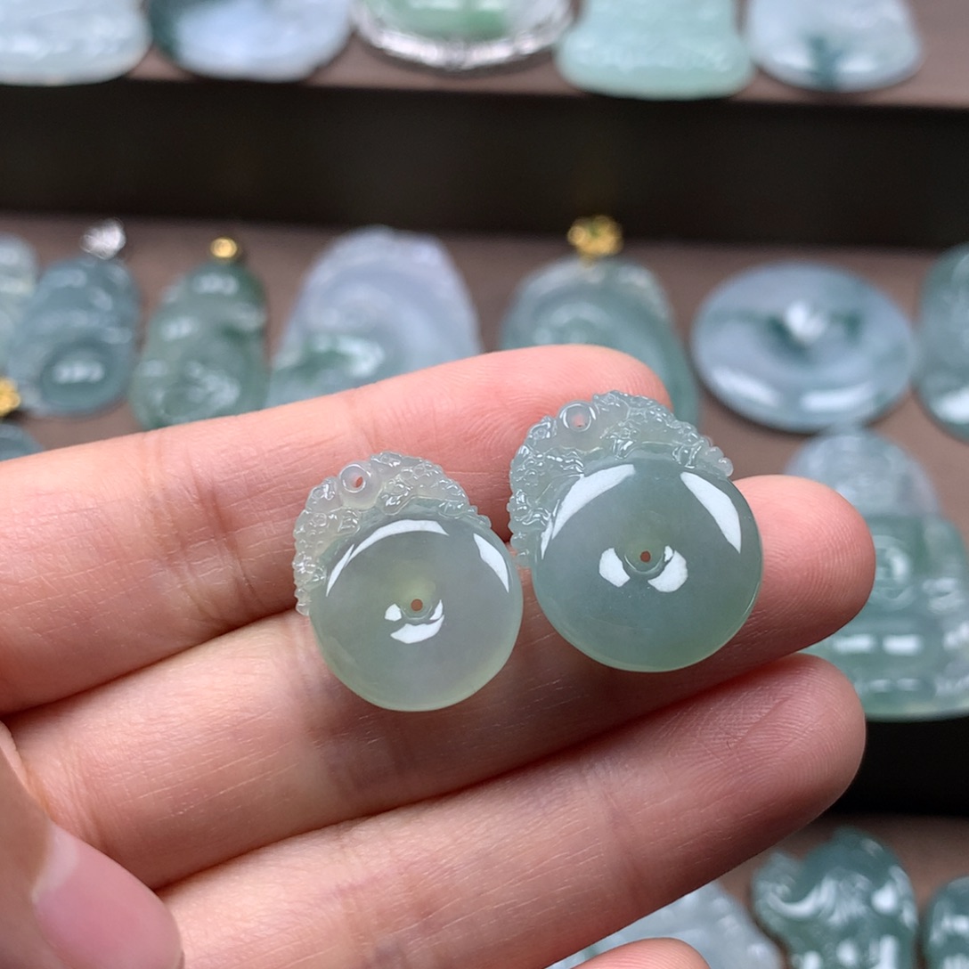 颈饰未镶嵌翡翠天然翡翠