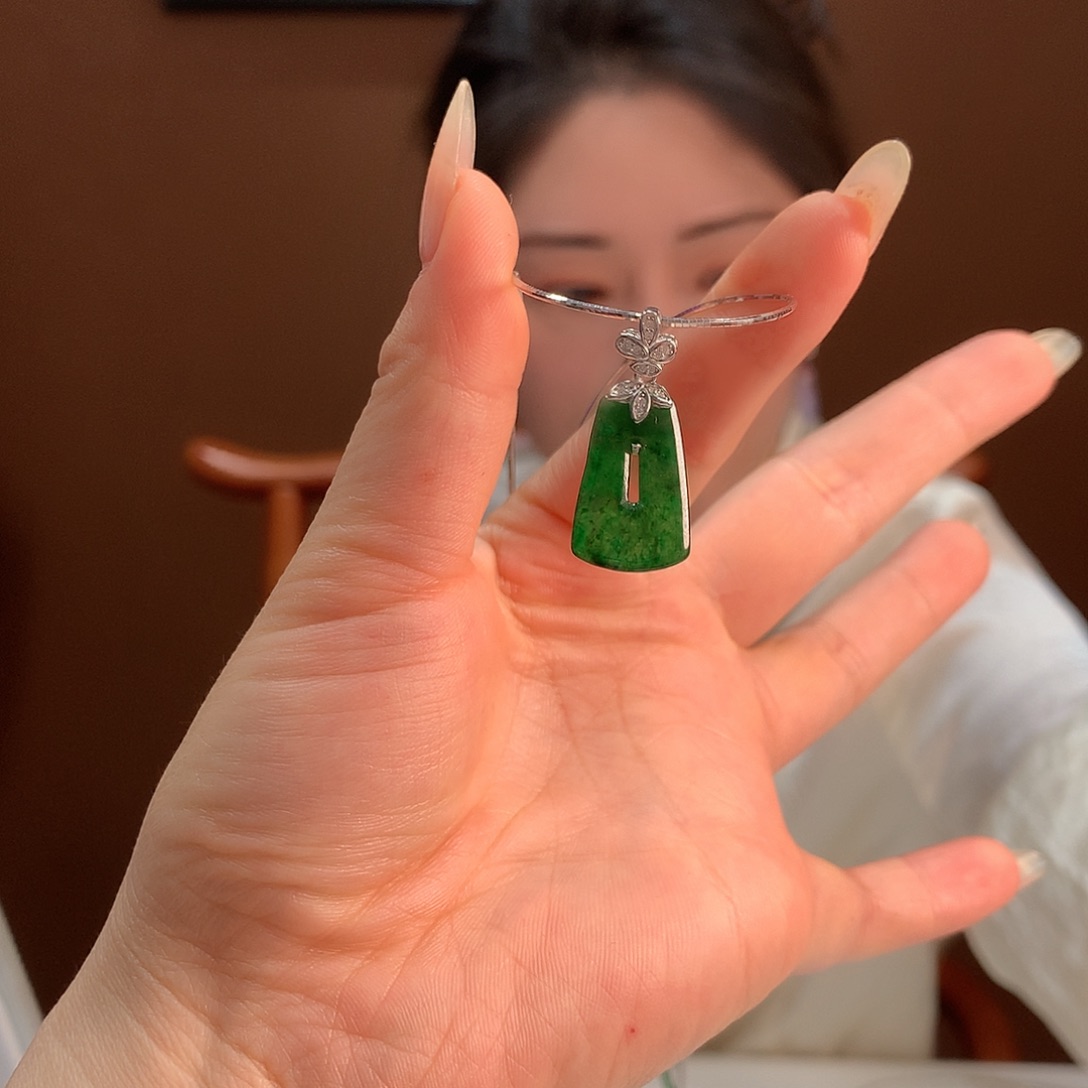 翡翠银S925镶嵌耳饰吊坠