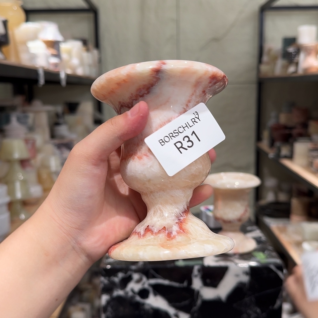 大理石R31。  两个亿。 