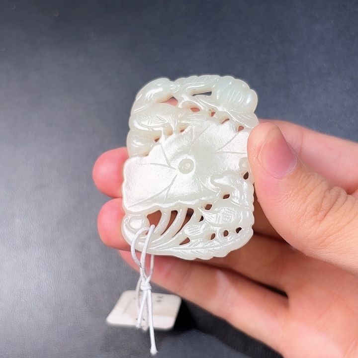 和田玉挂件未镶嵌开***！